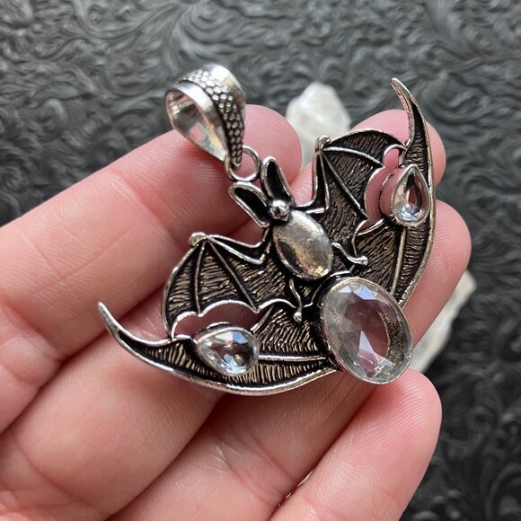 Halloween Flying Vampire Bat Colorless Topaz Gemstone Pendant - Picture 3 of 8
